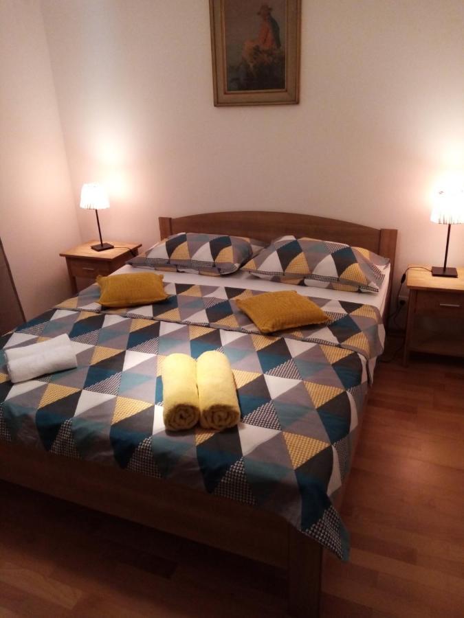 Apartman Mikola With Sea View Трогір Екстер'єр фото