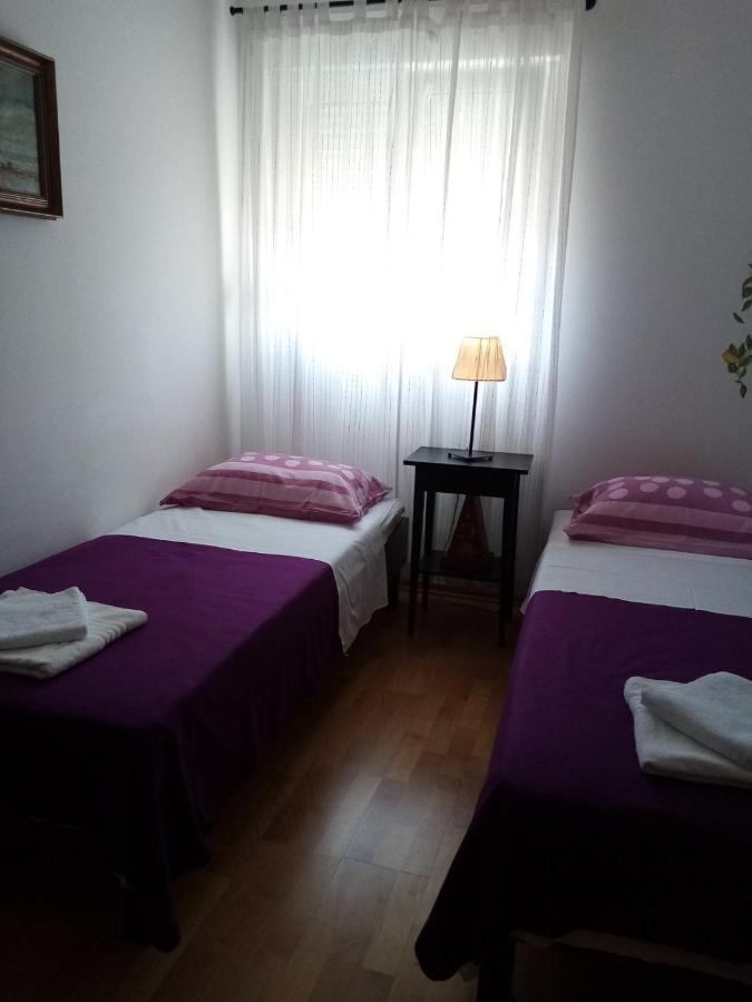 Apartman Mikola With Sea View Трогір Екстер'єр фото