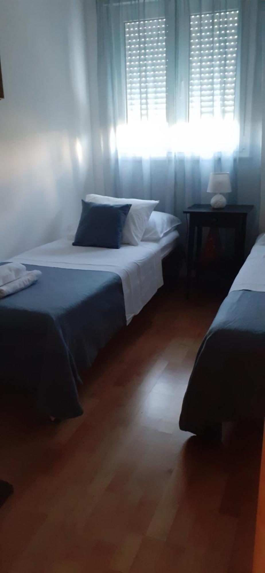 Apartman Mikola With Sea View Трогір Екстер'єр фото